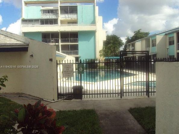 Undisclosed Address #A11942016, Lauderhill FL 33313