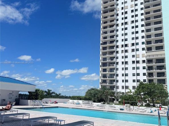 1201 S Ocean Dr 1609S, Hollywood FL 33019