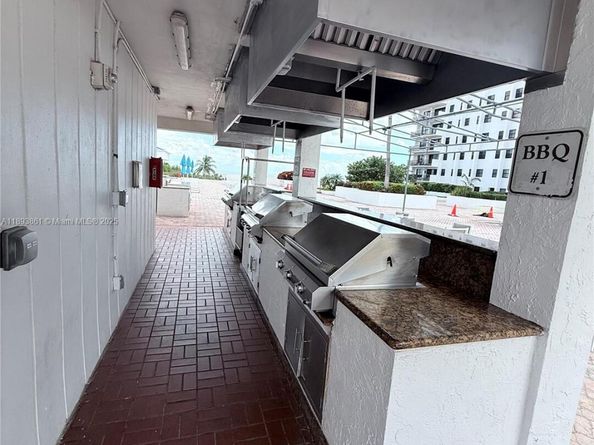 1201 S Ocean Dr 1609S, Hollywood FL 33019