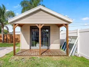 2215 Cleveland St, Hollywood FL 33020