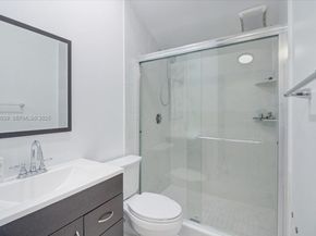 2215 Cleveland St, Hollywood FL 33020