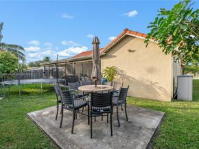 11710 NW 41st St, Sunrise FL 33323
