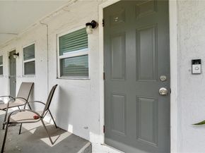1101 NW 40th St, Miami FL 33127