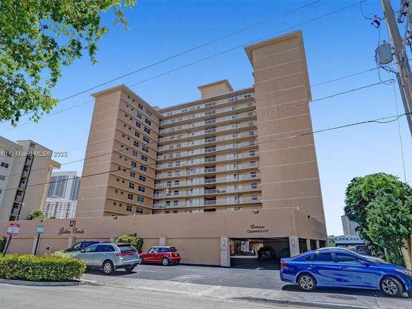 121 Golden Isles Dr 201, Hallandale Beach FL 33009