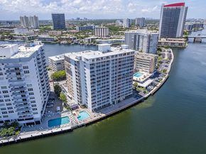 121 Golden Isles Dr 201, Hallandale Beach FL 33009