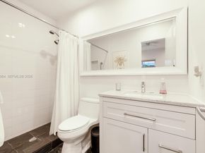 5100 SW 75th St, Miami FL 33143