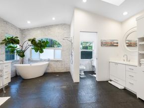 5100 SW 75th St, Miami FL 33143