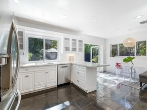 5100 SW 75th St, Miami FL 33143