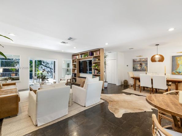 5100 SW 75th St, Miami FL 33143