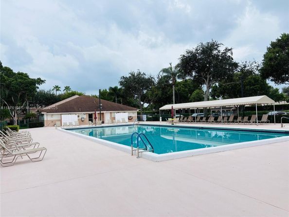 8957 Meadowlark Way, Boca Raton FL 33496