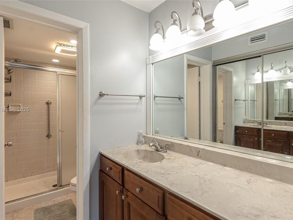 4133 S Carambola Cir S G203, Coconut Creek FL 33066