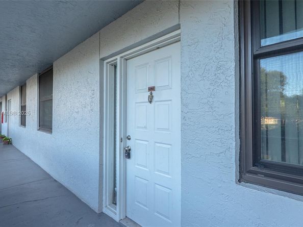 4133 S Carambola Cir S G203, Coconut Creek FL 33066