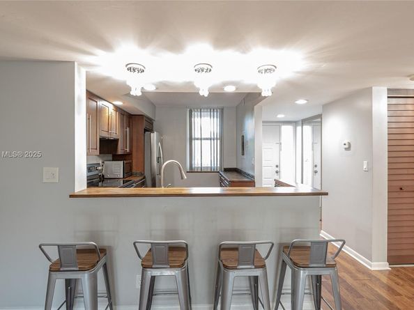 4133 S Carambola Cir S G203, Coconut Creek FL 33066