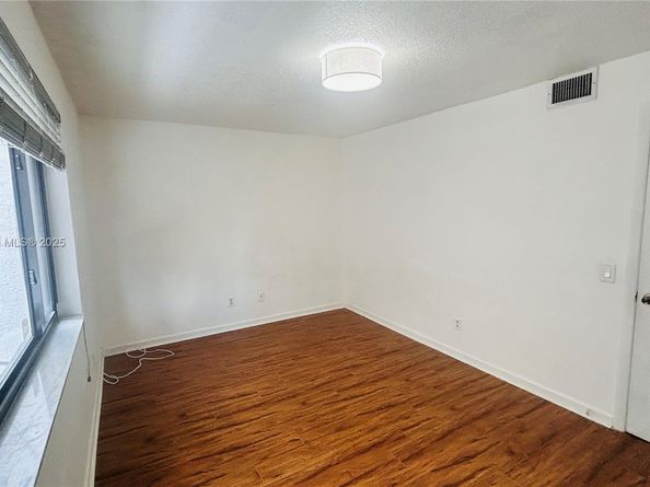 1666 NW 113th Way, Pembroke Pines FL 33026