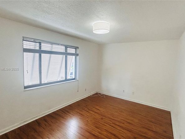 1666 NW 113th Way, Pembroke Pines FL 33026