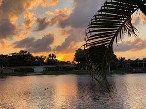 1666 NW 113th Way, Pembroke Pines FL 33026