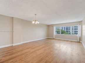 1700 NE 105th St 505, Miami Shores FL 33138