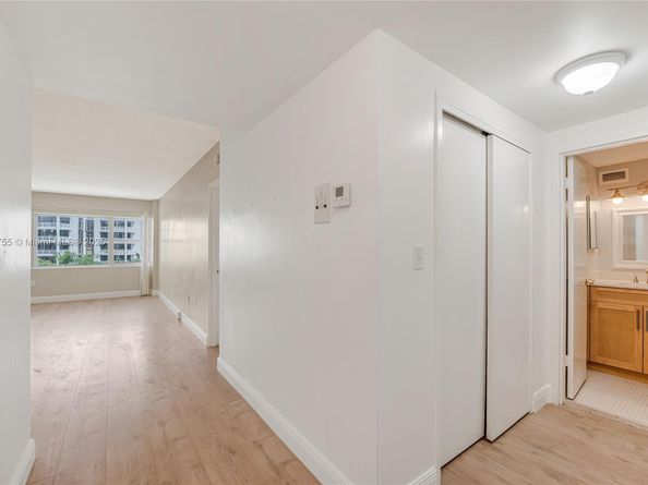 1700 NE 105th St 505, Miami Shores FL 33138