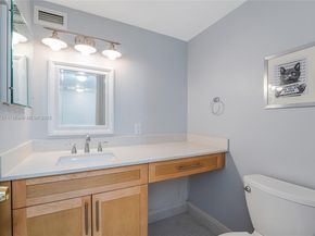 1700 NE 105th St 505, Miami Shores FL 33138