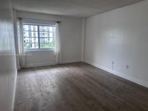 1700 NE 105th St 505, Miami Shores FL 33138