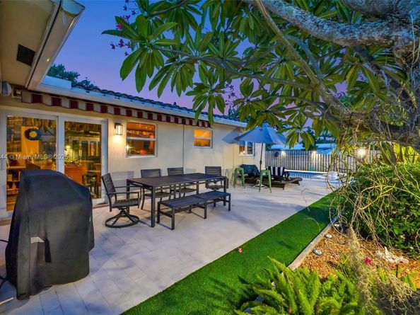 5555 NE 20th Ter, Fort Lauderdale FL 33308