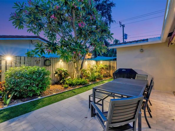 5555 NE 20th Ter, Fort Lauderdale FL 33308