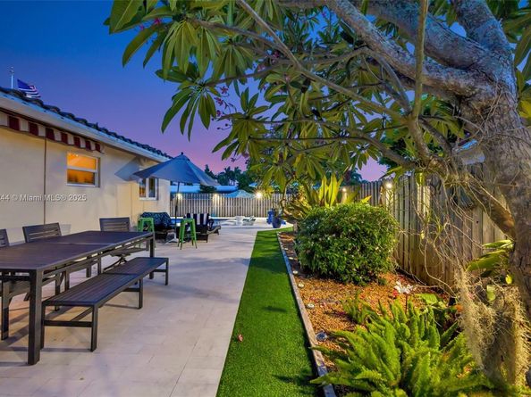 5555 NE 20th Ter, Fort Lauderdale FL 33308
