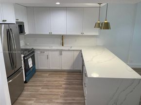 100 Edgewater Dr 101, Coral Gables FL 33133