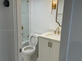 100 Edgewater Dr 101, Coral Gables FL 33133