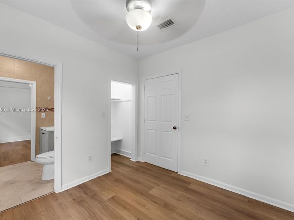 1621 NW 55th St, Miami FL 33142