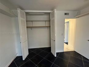 11960 NE 19th Dr 15, North Miami FL 33181