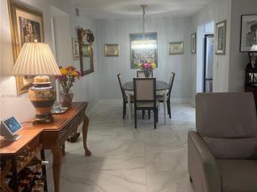 11960 NE 19th Dr 15, North Miami FL 33181