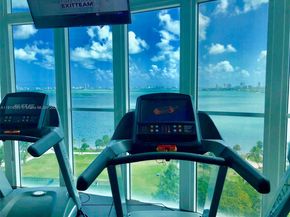 1800 N Bayshore Dr 306, Miami FL 33132