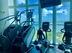 1800 N Bayshore Dr 306, Miami FL 33132