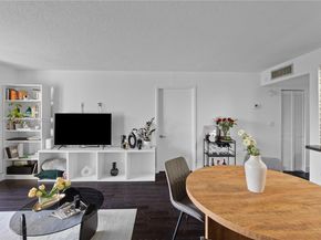 8075 SW 107th Ave 221, Miami FL 33173