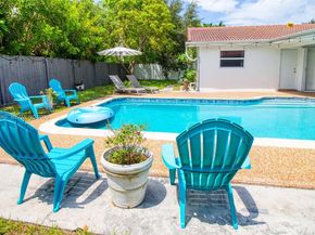 107 Winged Foot Ln, Boca Raton FL 33431