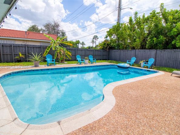 107 Winged Foot Ln, Boca Raton FL 33431