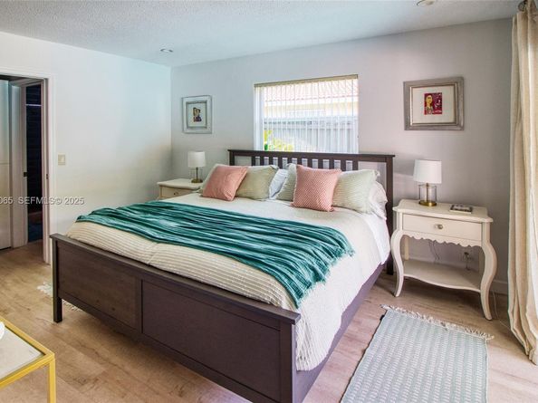 107 Winged Foot Ln, Boca Raton FL 33431