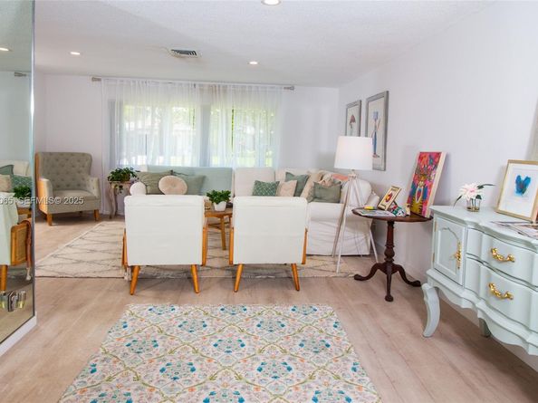 107 Winged Foot Ln, Boca Raton FL 33431