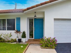 107 Winged Foot Ln, Boca Raton FL 33431