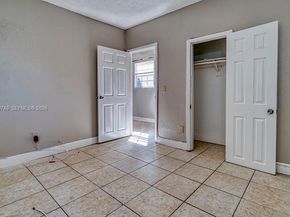 2378 NW 60th St, Miami FL 33142
