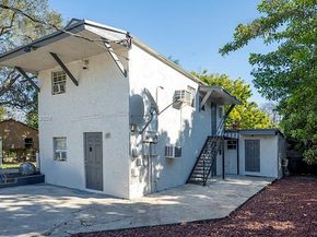 2378 NW 60th St, Miami FL 33142