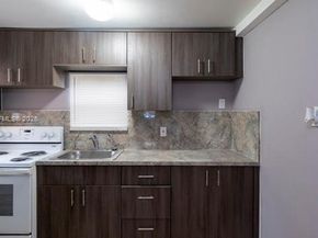 2378 NW 60th St, Miami FL 33142