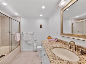 1000 Parkview Dr 220, Hallandale Beach FL 33009