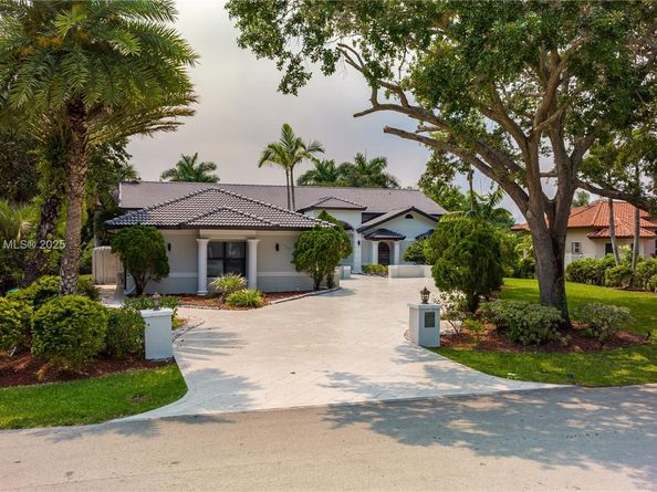 1361 NW 116th Ave, Plantation FL 33323