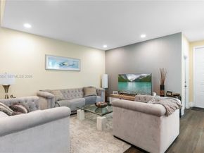 1564 Yellowheart Way 1564, Hollywood FL 33019