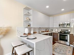 1564 Yellowheart Way 1564, Hollywood FL 33019