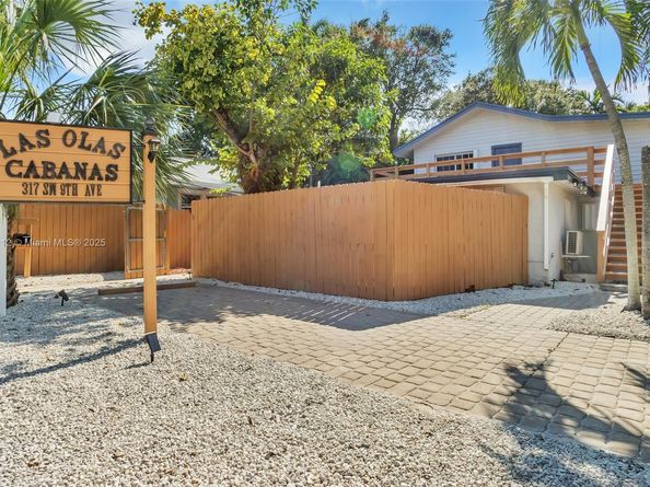 317 SW 9th Ave, Fort Lauderdale FL 33312
