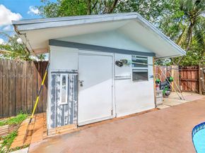 1263 NE 182nd St, North Miami Beach FL 33162