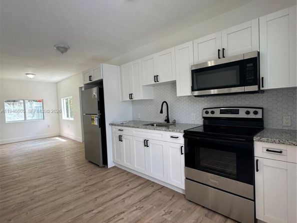 3123 NW 22nd Ct, Miami FL 33142